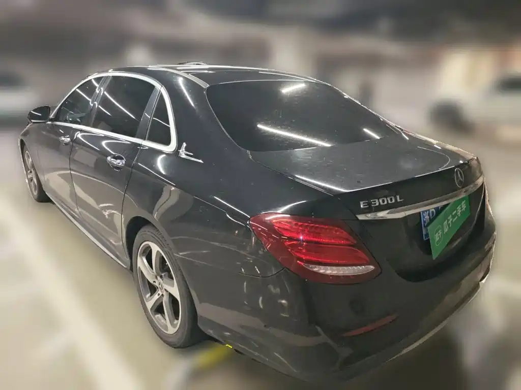 Mercedes-Benz E-Class — миниатюра 25