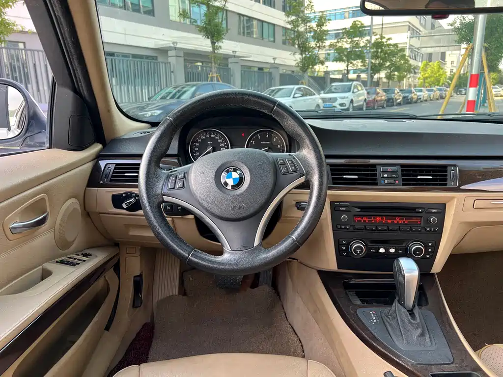 BMW 3 Series — миниатюра 10