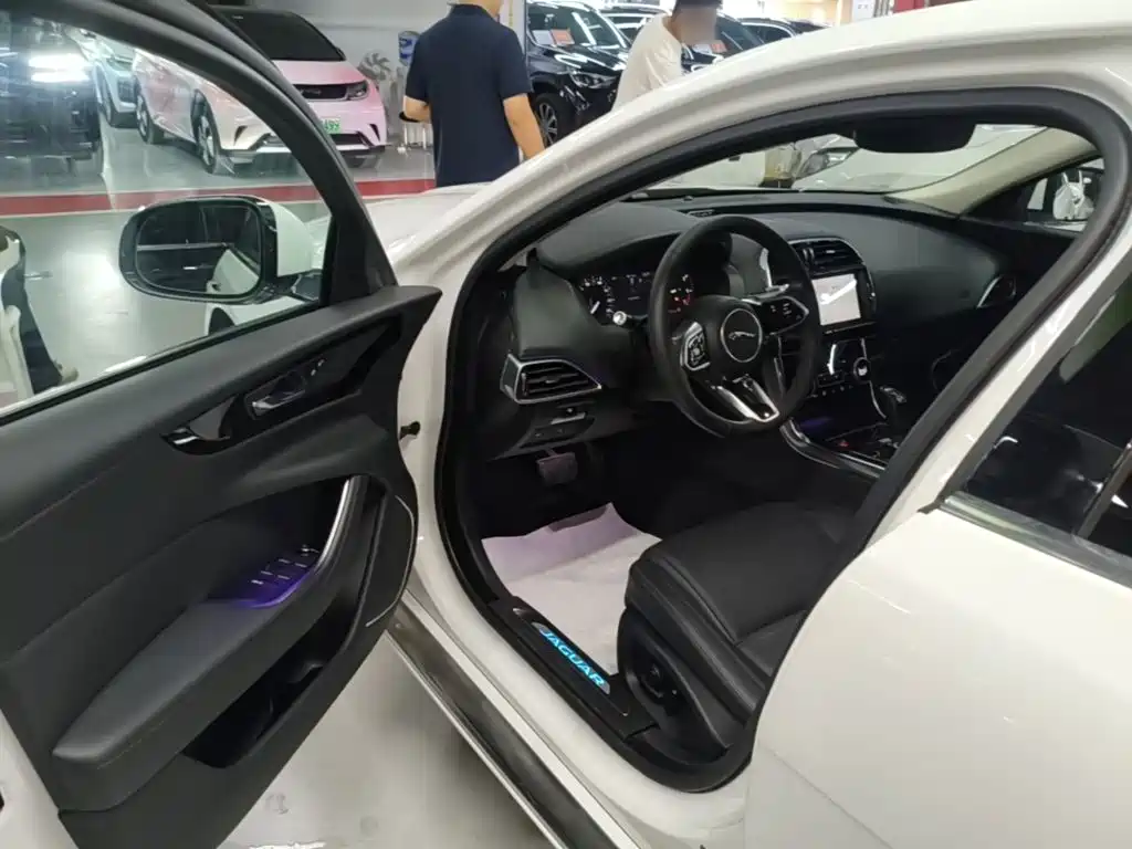 Jaguar XEL — миниатюра 16