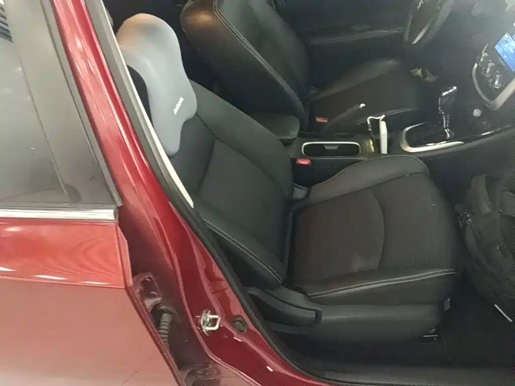 Nissan Tiida — миниатюра 25
