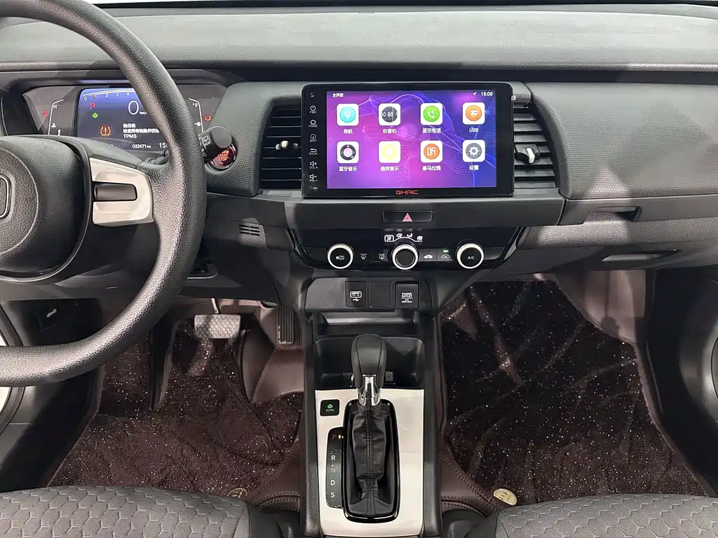 Honda Fit — миниатюра 7