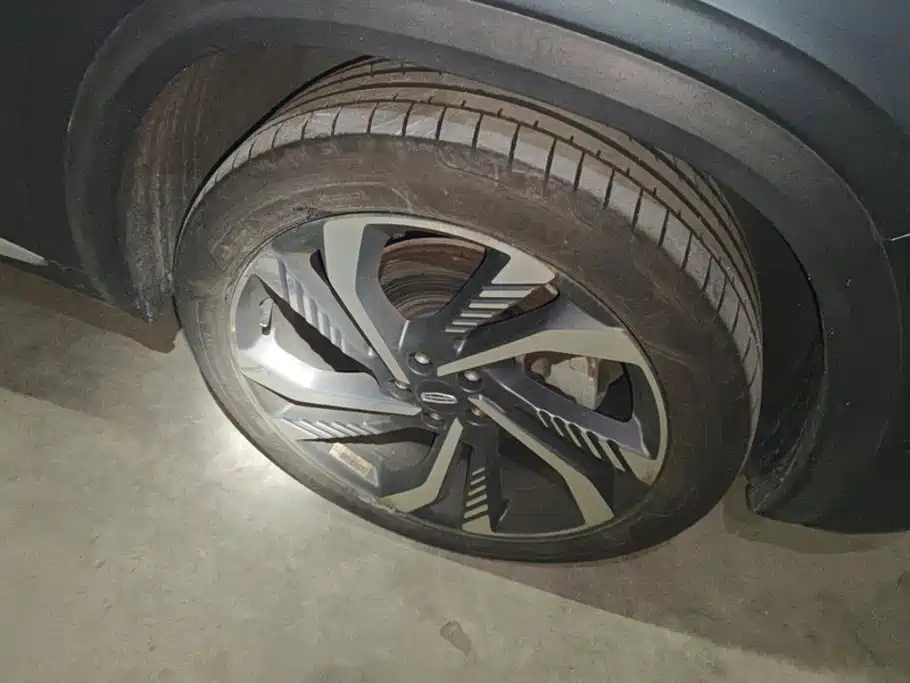 Geely Xingyue L — миниатюра 6