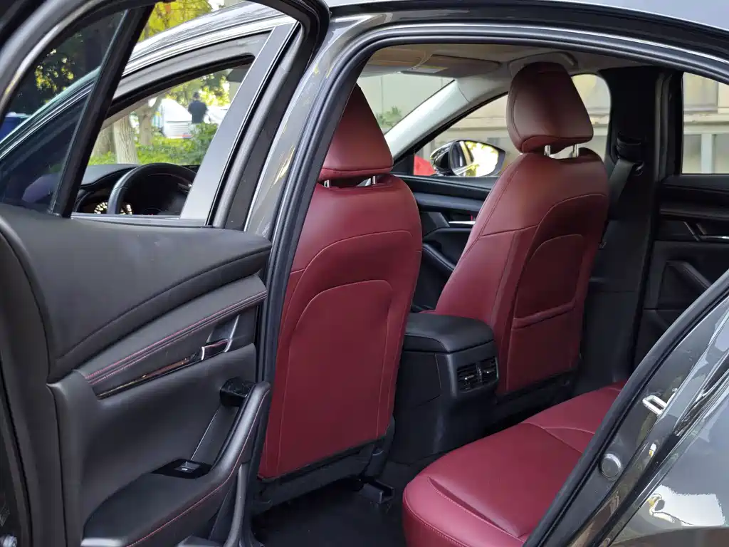 Mazda 3 Axela — миниатюра 10