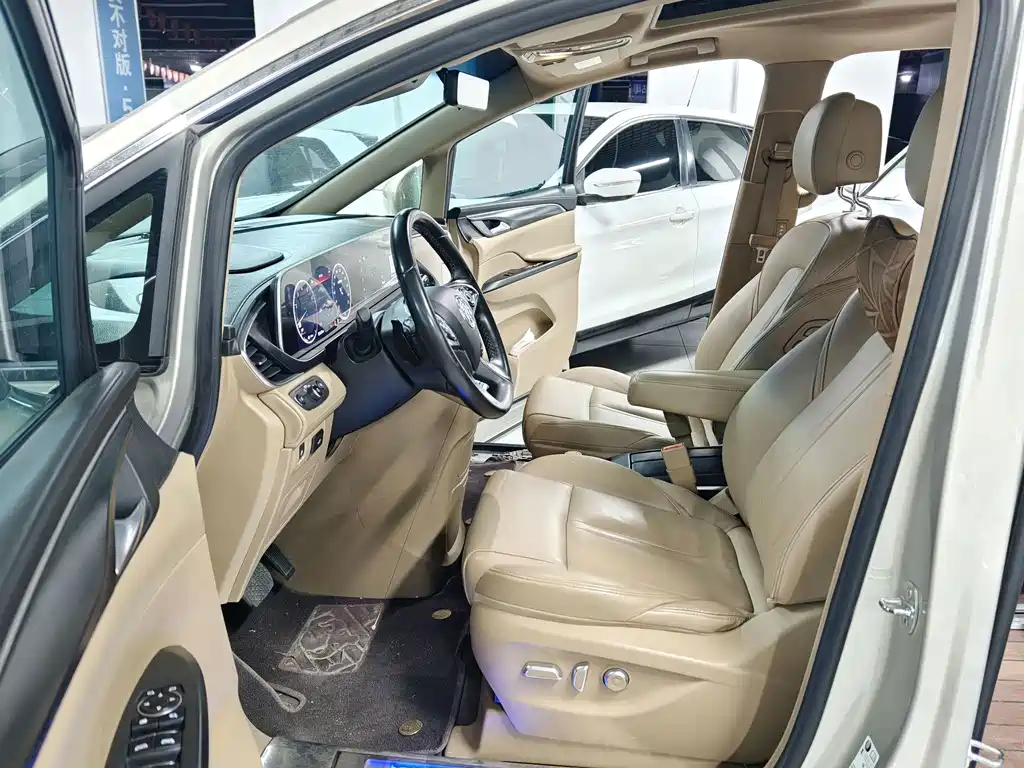 Buick GL8 — миниатюра 5