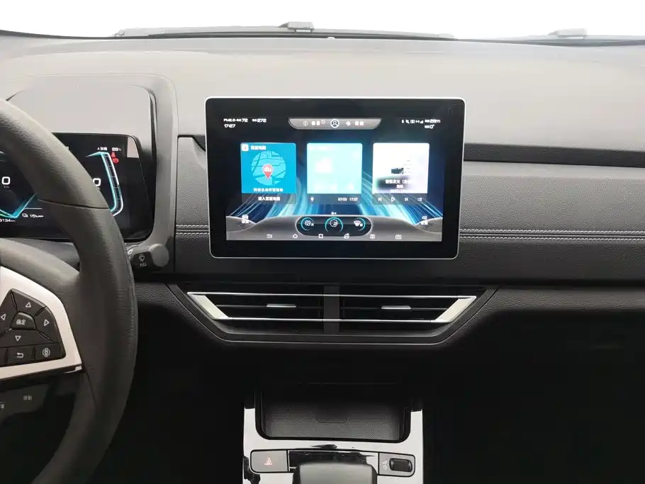 BYD Yuan EV — миниатюра 13