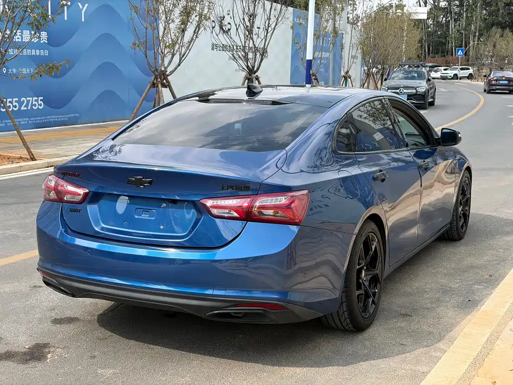 Chevrolet Malibu XL — миниатюра 11