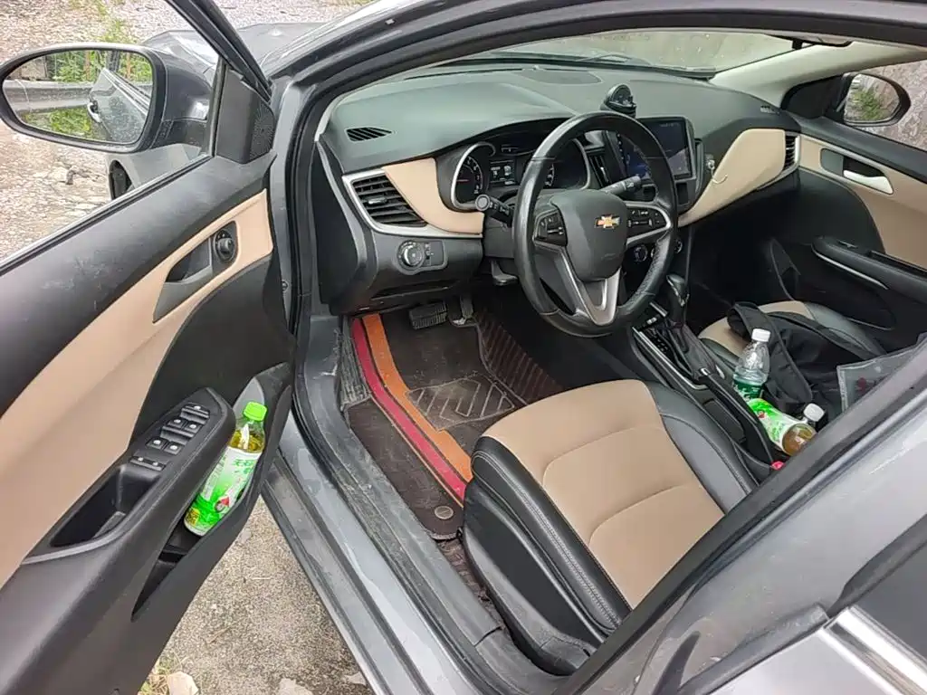 Chevrolet Monza — миниатюра 21