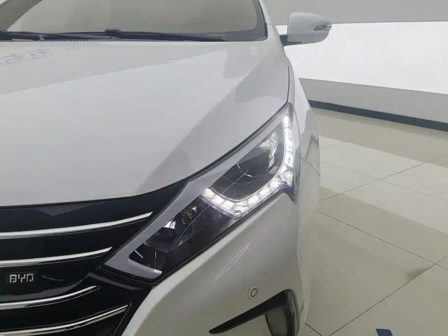 BYD Qin NEV — миниатюра 5