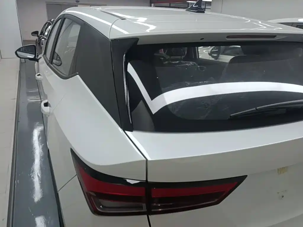 Wuling Xingchi — миниатюра 5