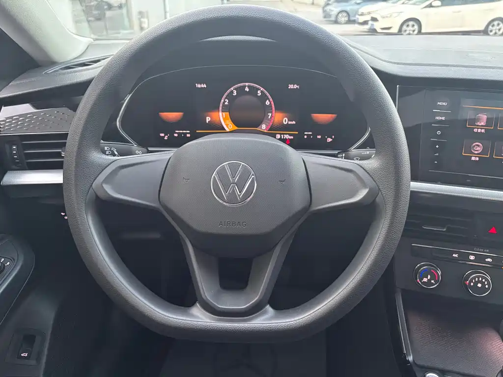 Volkswagen Passat — миниатюра 12