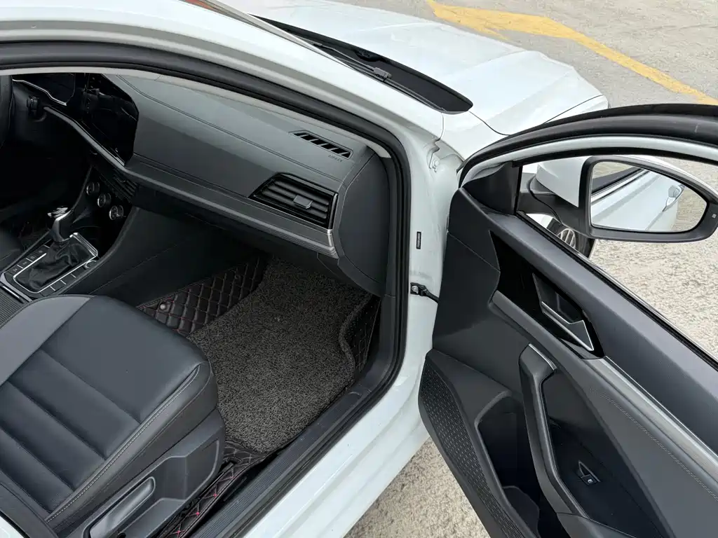 Volkswagen Sagitar — миниатюра 9