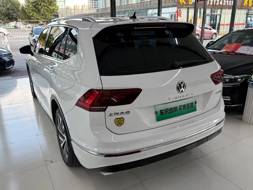 Volkswagen Tiguan L PHEV — миниатюра 11