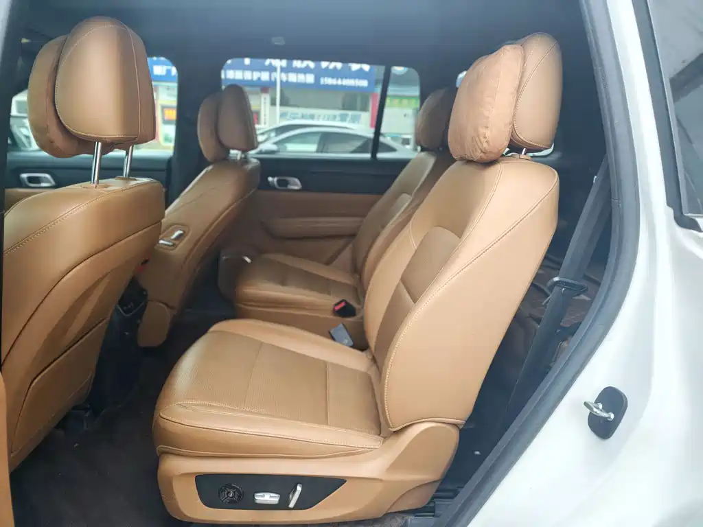 Li Auto Li ONE — миниатюра 6