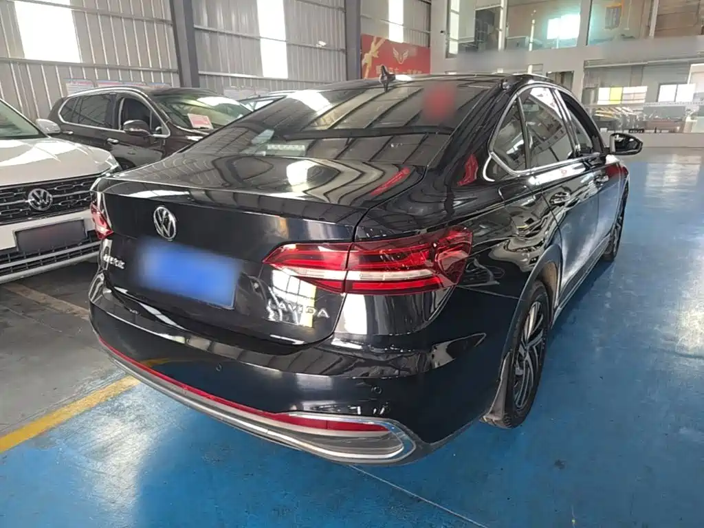 Volkswagen Lavida — миниатюра 7