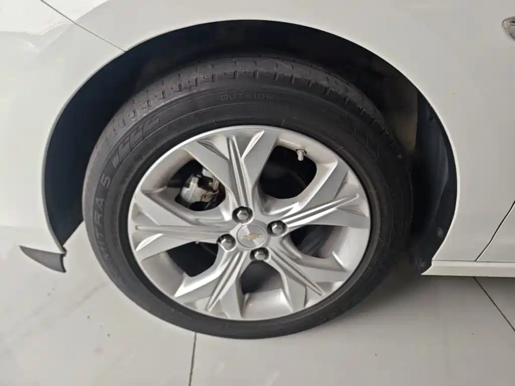 Chevrolet Cavalier — миниатюра 23