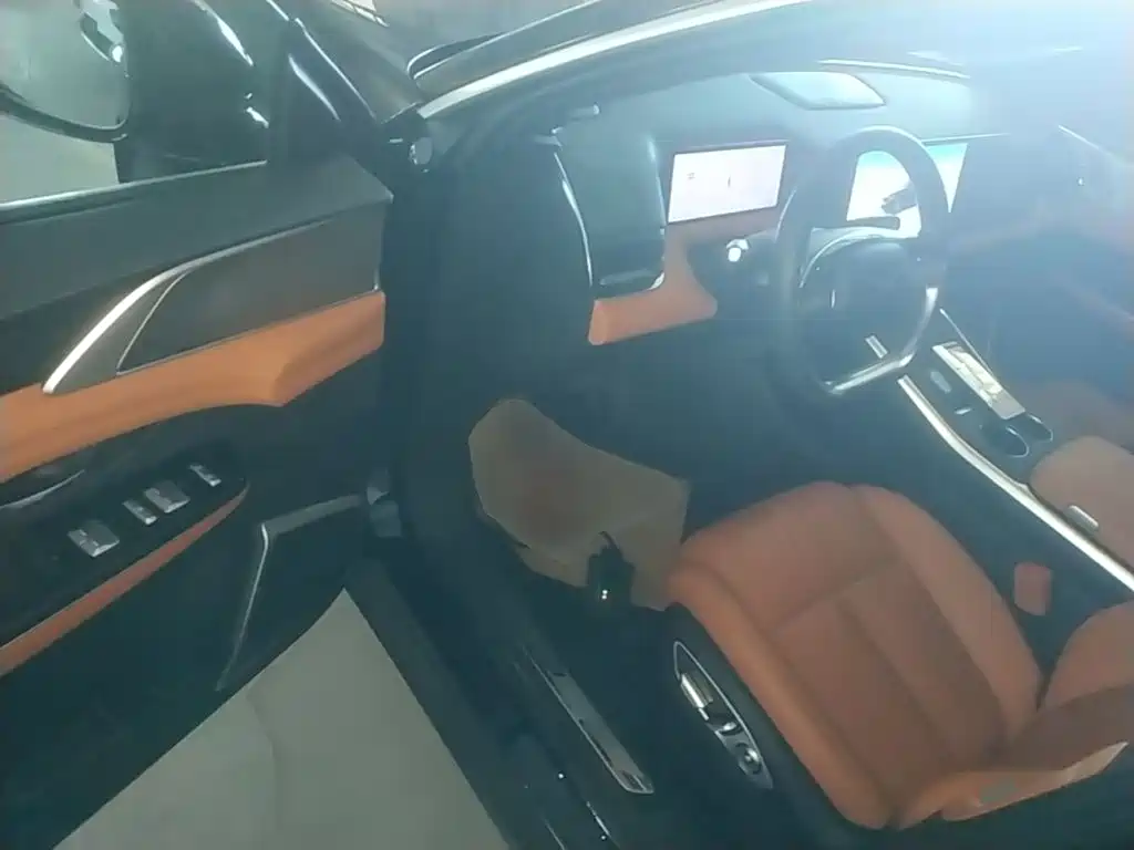 XPeng G9 — миниатюра 16
