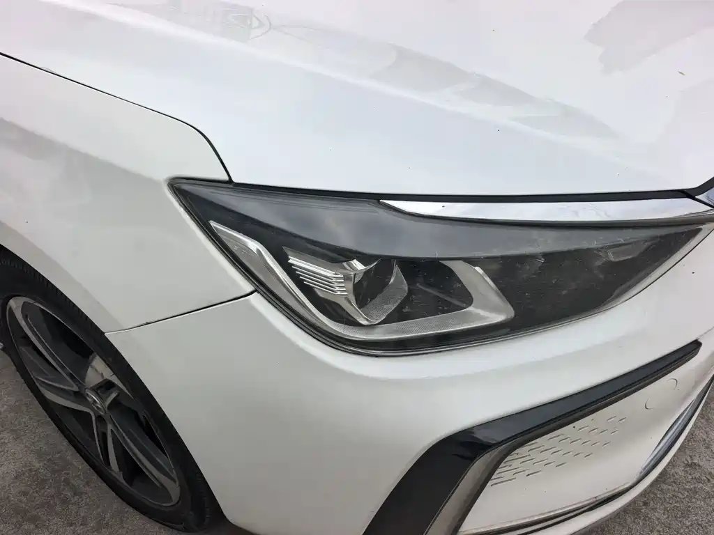 BAIC EU5 — миниатюра 8