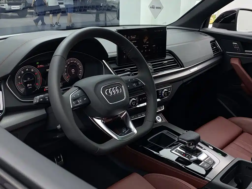 Audi Q5L — миниатюра 25
