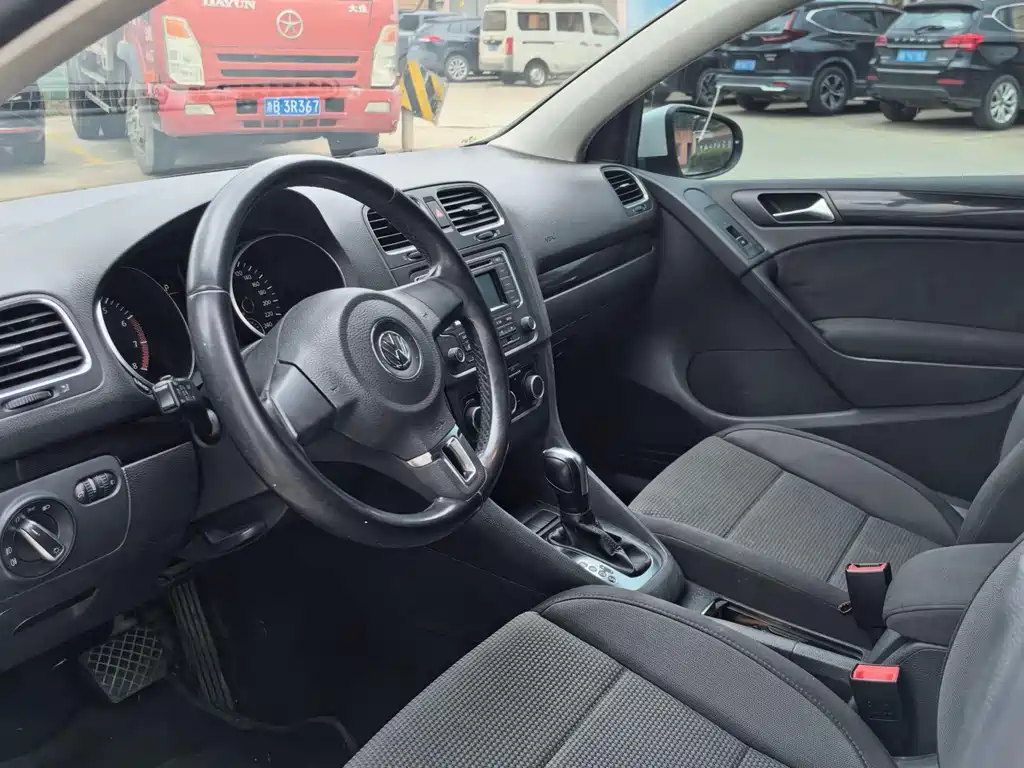 Volkswagen Golf — миниатюра 6
