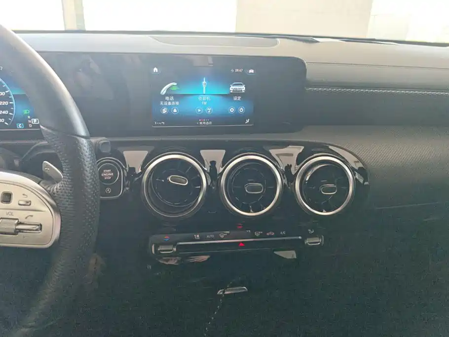Mercedes-Benz A-Class — миниатюра 13