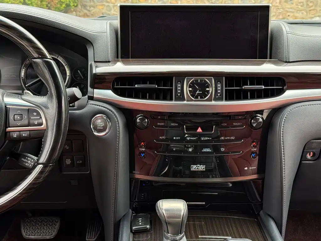 Lexus LX 2017 570 Luxury