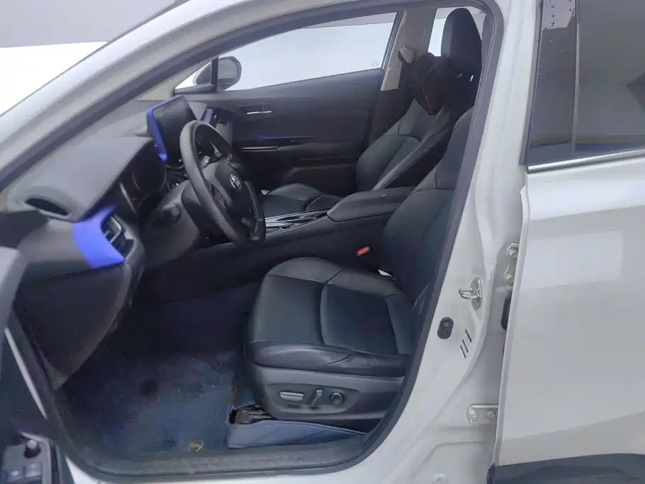 Toyota C-HR — миниатюра 9