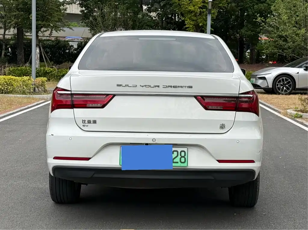 BYD Qin NEV — миниатюра 5