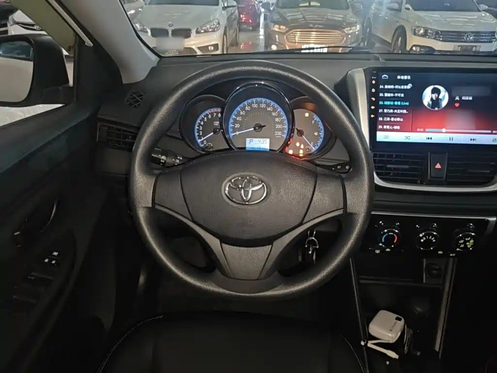 Toyota Vios FS — миниатюра 11