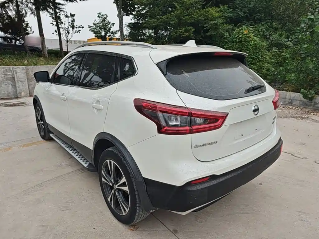 Nissan Qashqai — миниатюра 5