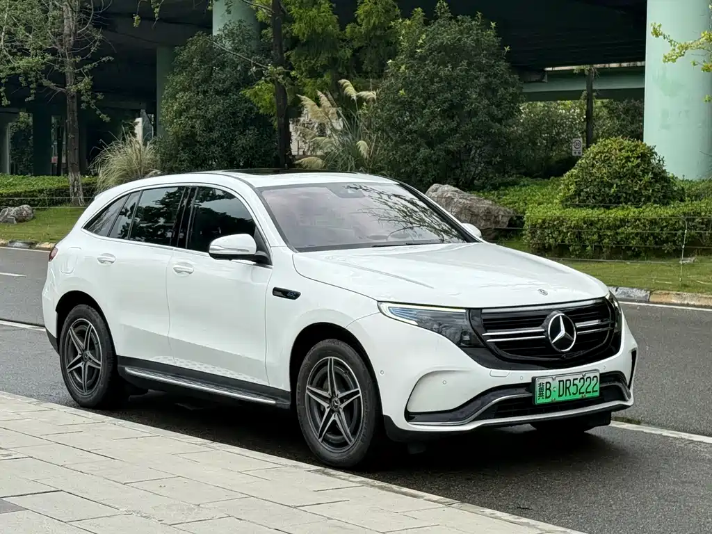 Mercedes-Benz EQC — миниатюра 3