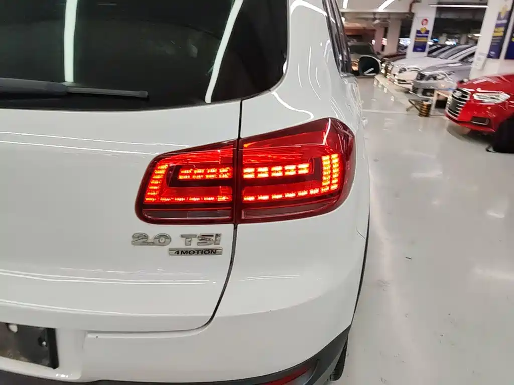 Volkswagen Tiguan — миниатюра 8