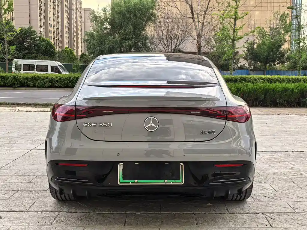 Mercedes-Benz EQE 2022 350