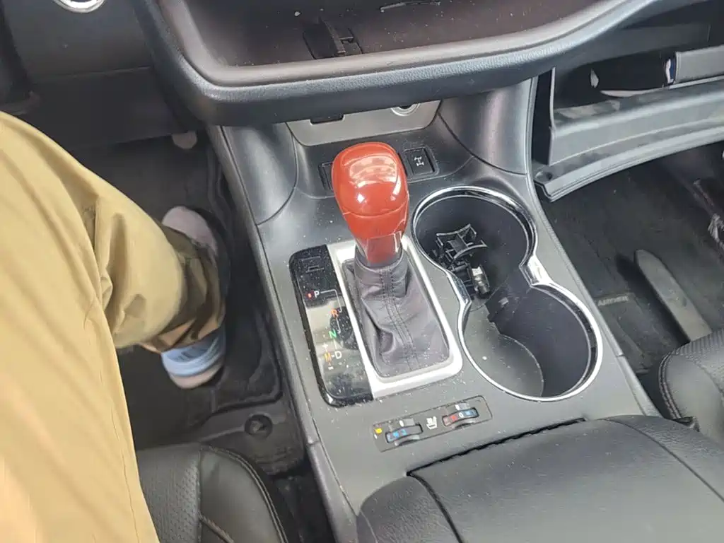 Toyota Highlander — миниатюра 9
