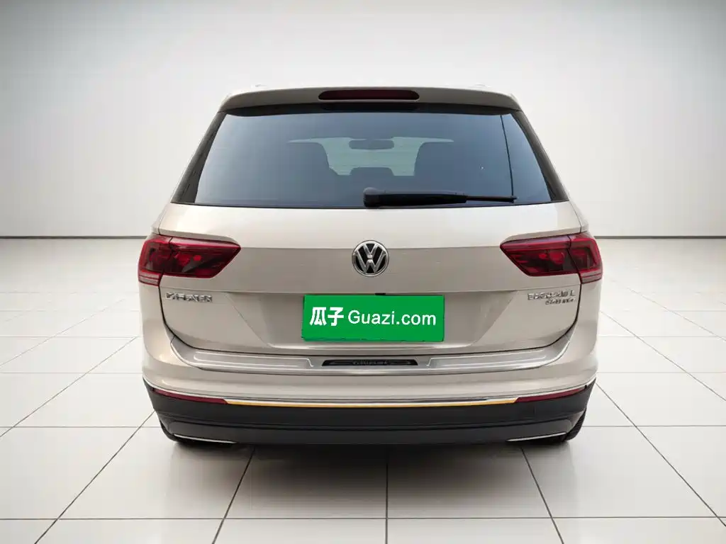 Volkswagen Tiguan L — миниатюра 12