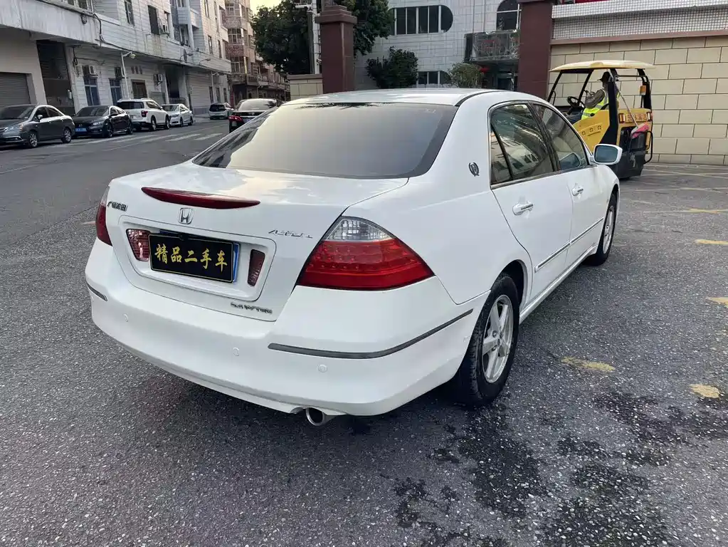 Honda Accord — миниатюра 5