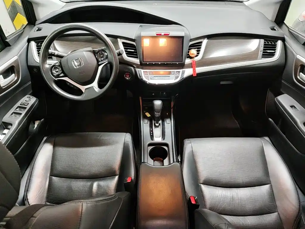 Honda Jade — миниатюра 10
