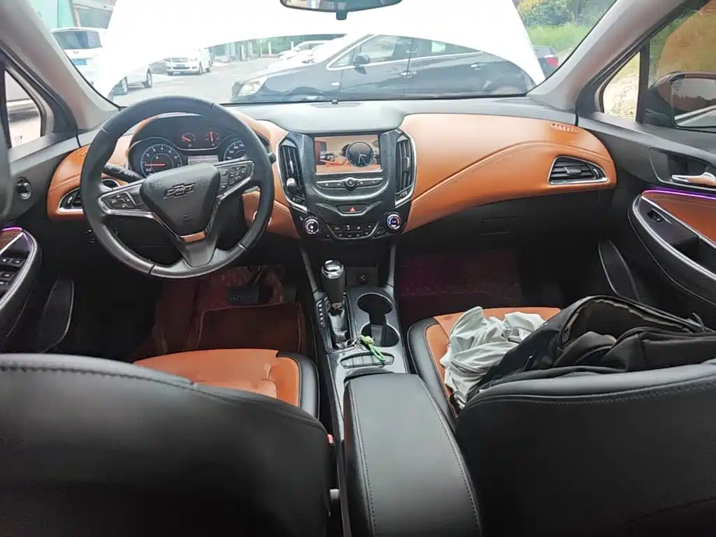 Chevrolet Cruze — миниатюра 10