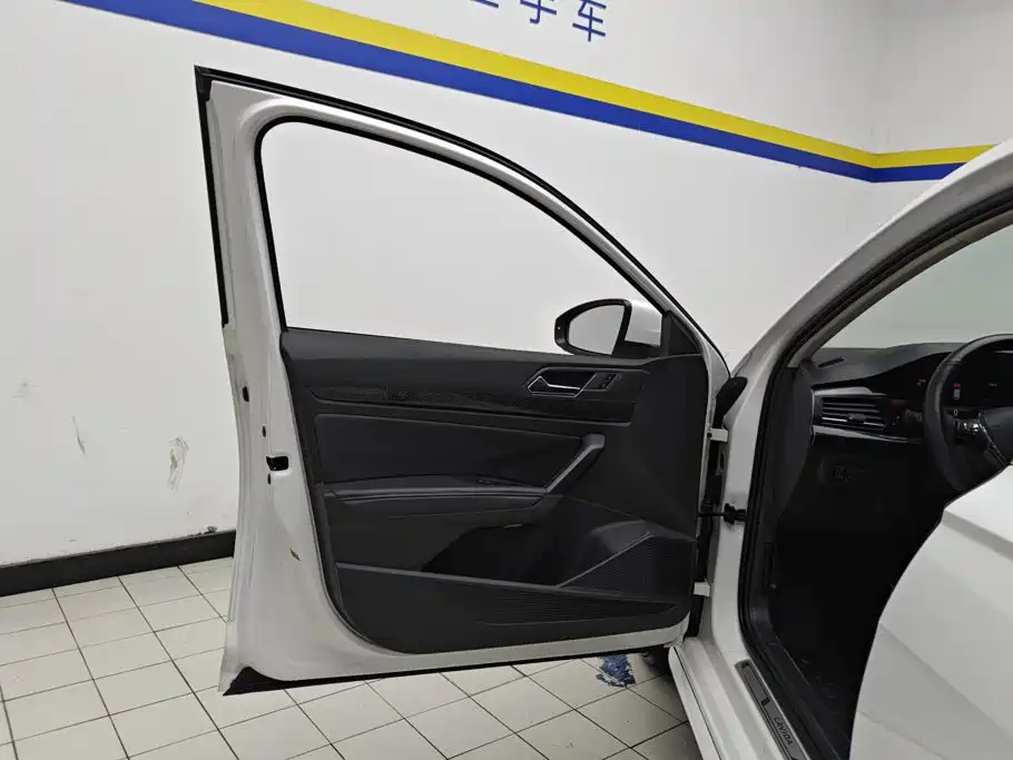 Volkswagen Lavida — миниатюра 7