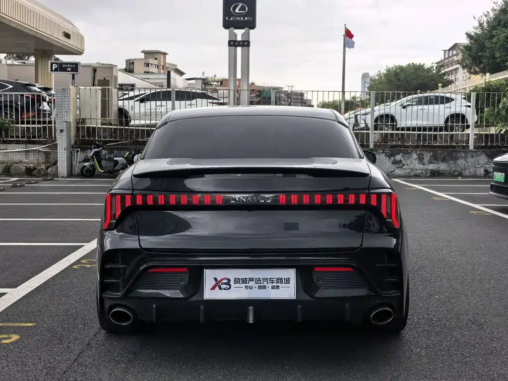 Lynk & Co 03 — миниатюра 4