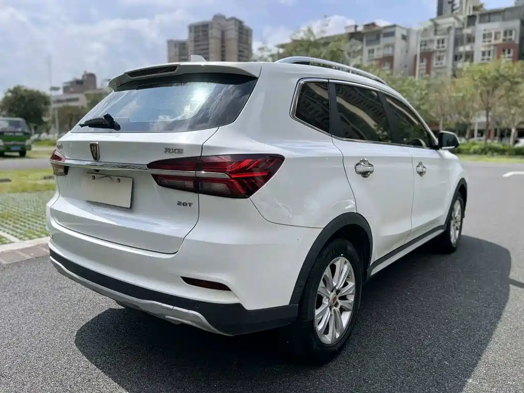 Roewe RX5 — миниатюра 7
