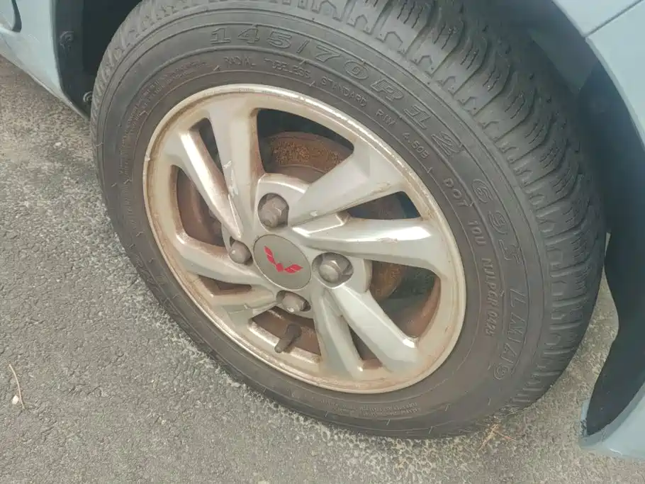 Wuling MINIEV — миниатюра 6