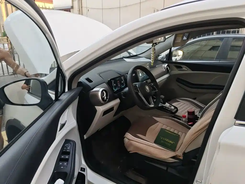 BYD Yuan Pro — миниатюра 12