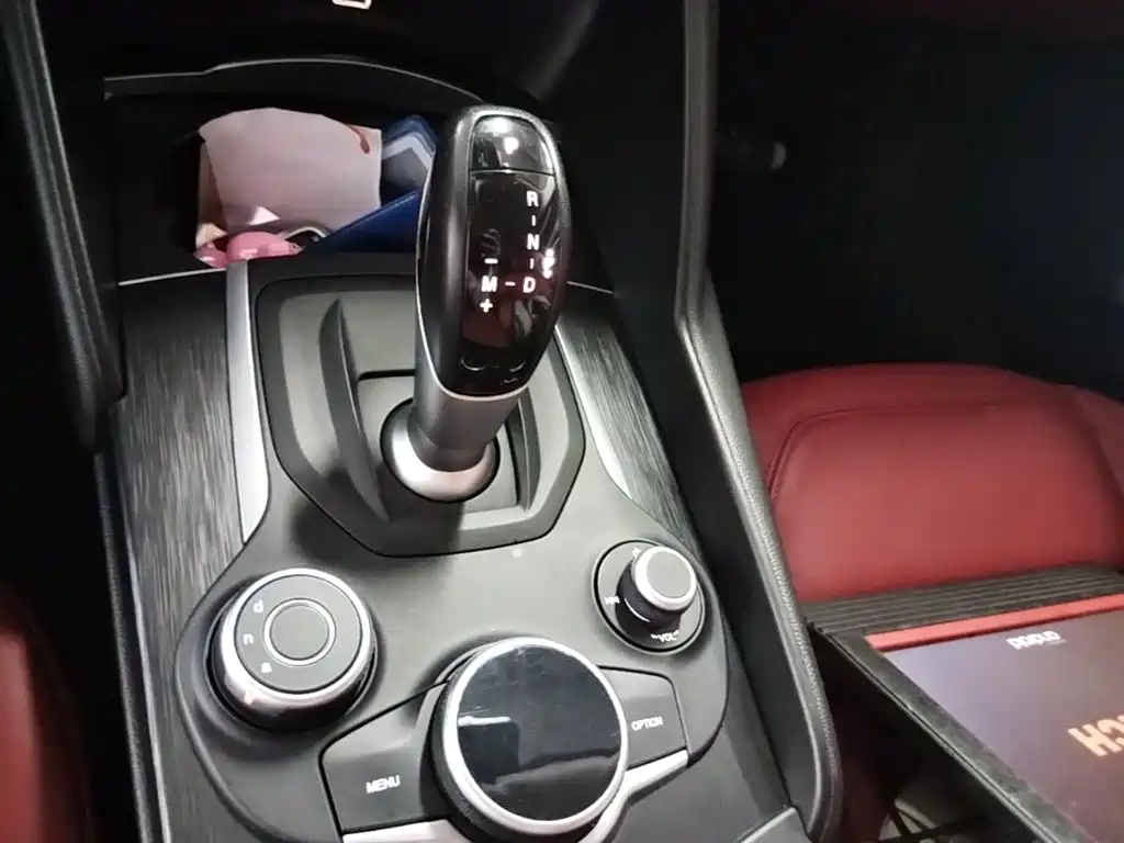 Alfa Romeo Giulia — миниатюра 14