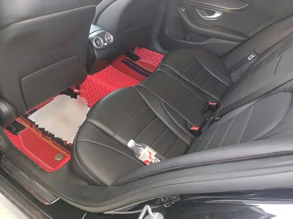 Mercedes-Benz C-Class — миниатюра 17