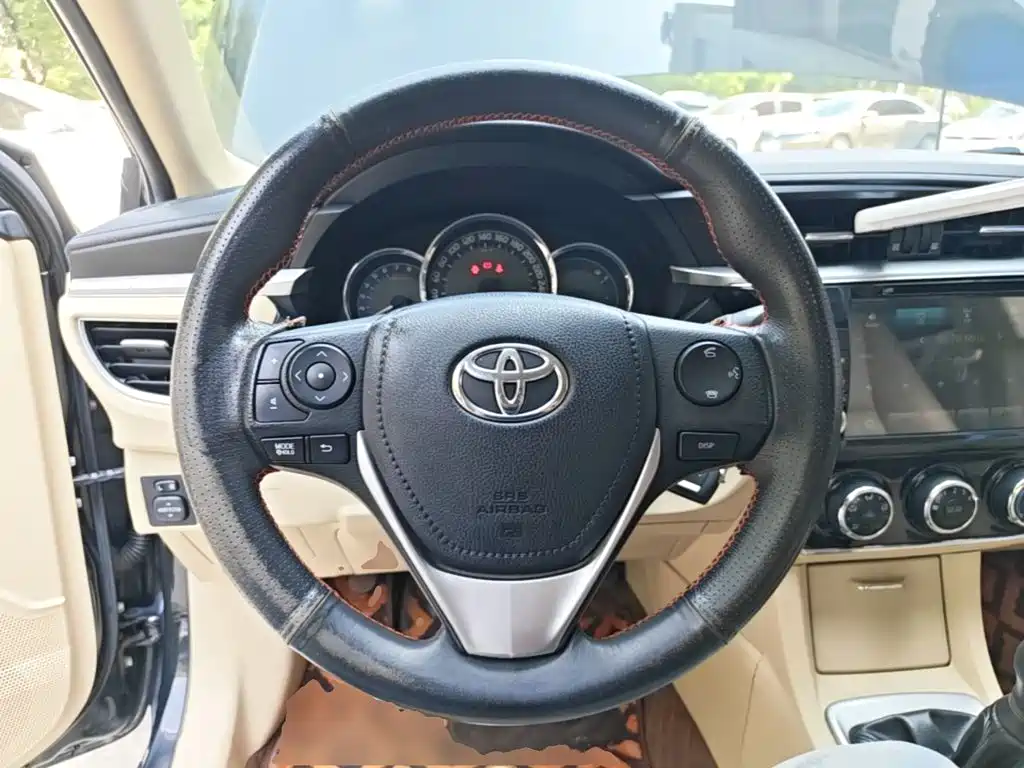 Toyota Corolla — миниатюра 11