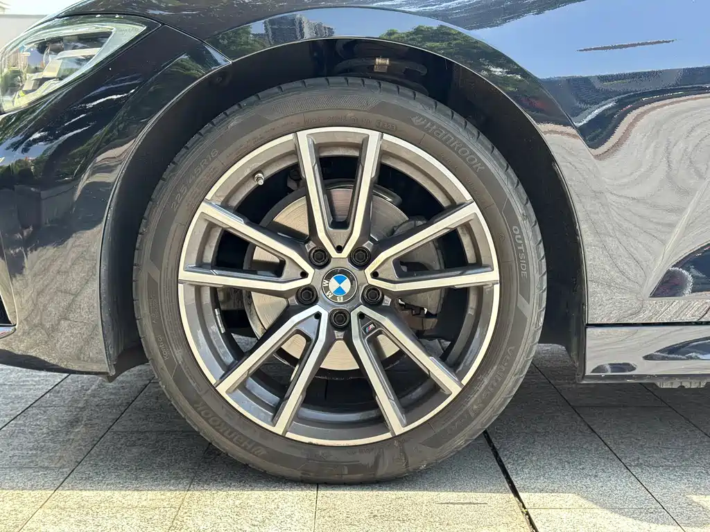 BMW 3 Series - фото 16