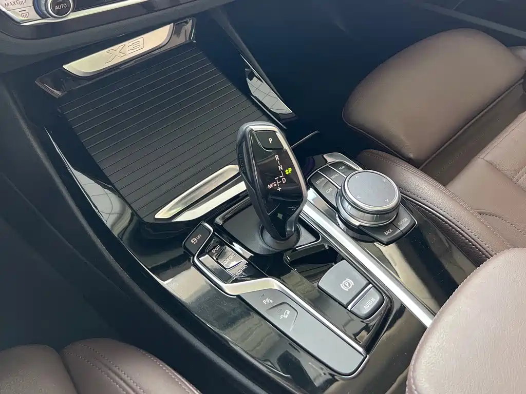 BMW X3 — миниатюра 5