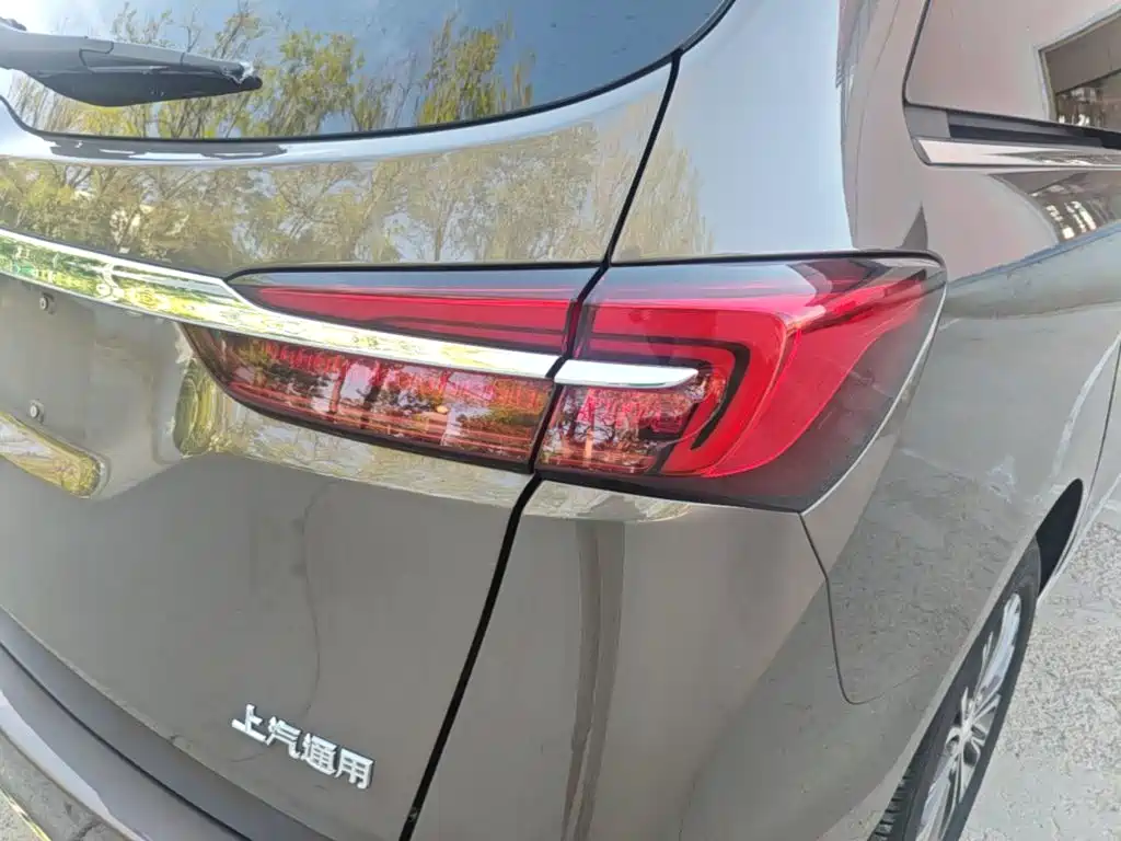 Buick GL8 — миниатюра 24