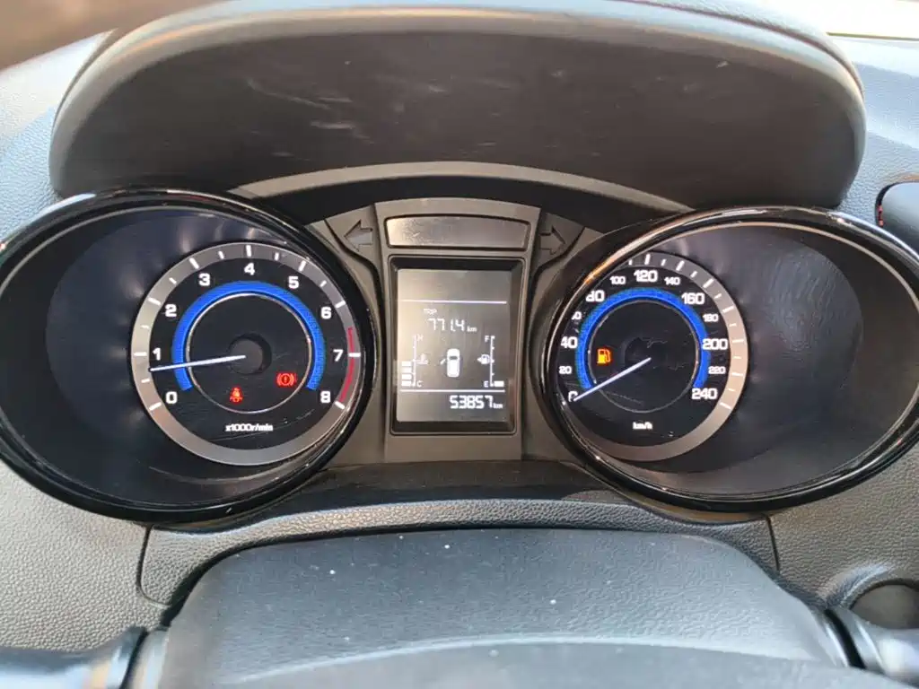 Changan CS15 — миниатюра 12