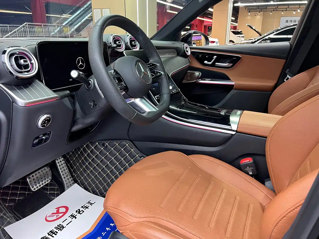 Mercedes-Benz GLC 2023 GLC 300 L 4MATIC Luxury 5 мест